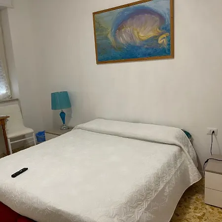 Joys House Bed and breakfast 3*