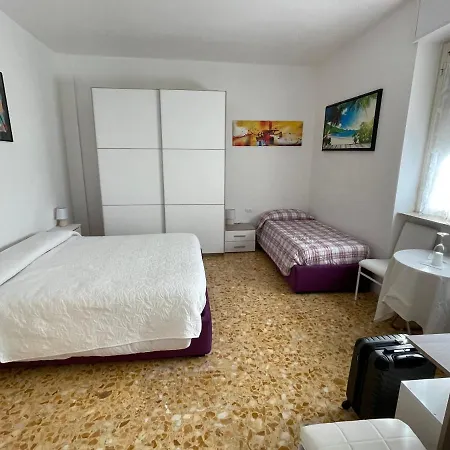 Joys House فندق مبيت وإفطار