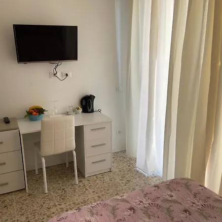 Joys House 3*