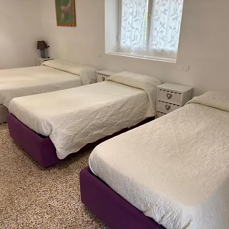 فندق مبيت وإفطار Joys House بيرغامو