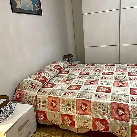 Joys House Bed & Breakfast