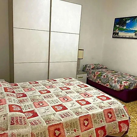 Joys House Bed & Breakfast 3*