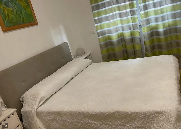 Bed & Breakfast Joys House